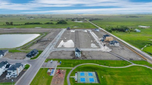112 Lakewood Crescent, Strathmore, AB 