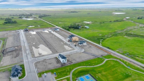 112 Lakewood Crescent, Strathmore, AB 