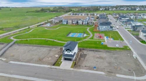 112 Lakewood Crescent, Strathmore, AB 