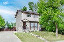 32 Castleglen Way Ne, Calgary, AB 