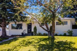 9559 Assiniboine Road SE Calgary, AB T2J 0Z5
