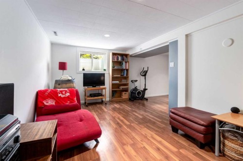 9559 Assiniboine Road Se, Calgary, AB 