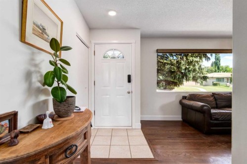 9559 Assiniboine Road Se, Calgary, AB 
