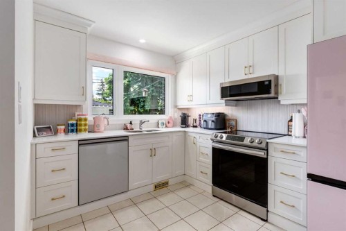 9559 Assiniboine Road Se, Calgary, AB 