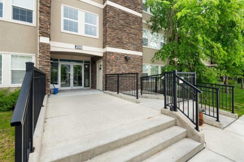 224-200 Cranfield Common Se, Calgary, AB 