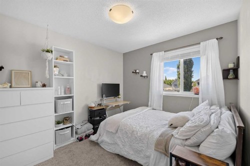 121 Prestwick Park Se, Calgary, AB 