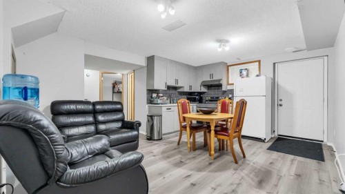 187 Coral Springs Circle Ne, Calgary, AB 