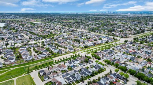 187 Coral Springs Circle Ne, Calgary, AB 