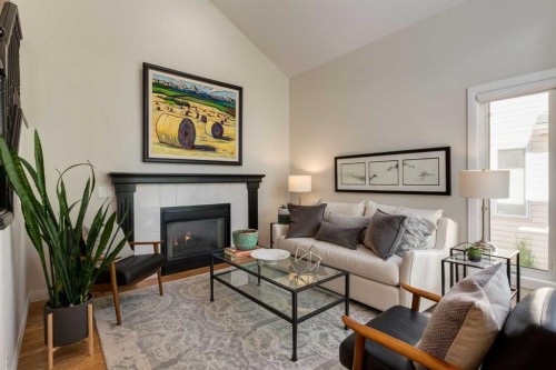 37 Douglasview Circle Se, Calgary, AB 