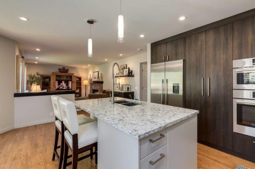 37 Douglasview Circle Se, Calgary, AB 