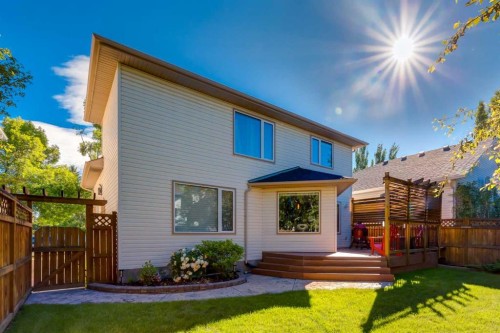 37 Douglasview Circle Se, Calgary, AB 