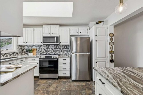 63 Hogarth Crescent Sw, Calgary, AB 