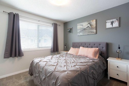 88 New Brighton Point Se, Calgary, AB 