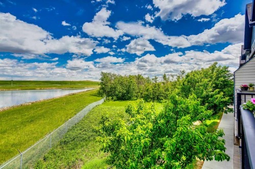 88 New Brighton Point Se, Calgary, AB 