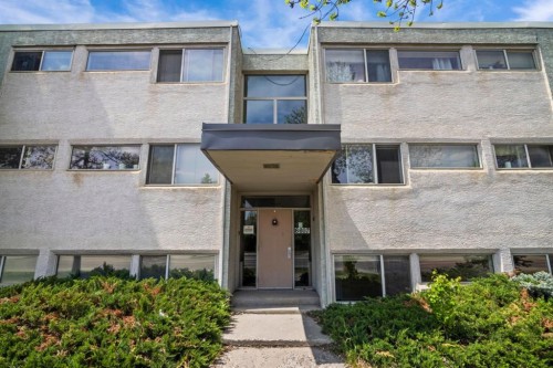 104-8607 Elbow Drive SW Calgary, AB T2V 1K8