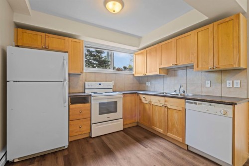 104-8607 Elbow Drive Sw, Calgary, AB 