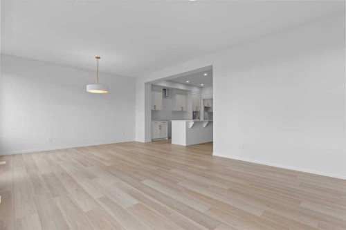 138 Corner Glen Square Ne, Calgary, AB 