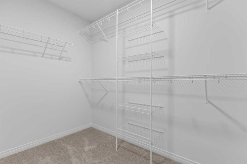 138 Corner Glen Square Ne, Calgary, AB 