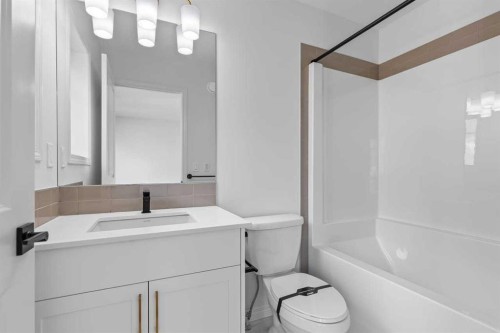 138 Corner Glen Square Ne, Calgary, AB 