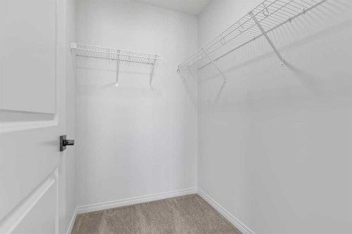 138 Corner Glen Square Ne, Calgary, AB 
