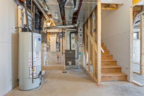 138 Corner Glen Square Ne, Calgary, AB 