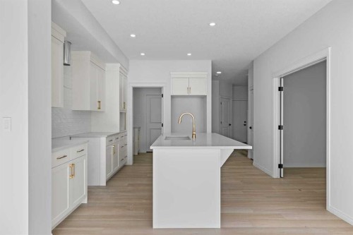 138 Corner Glen Square Ne, Calgary, AB 