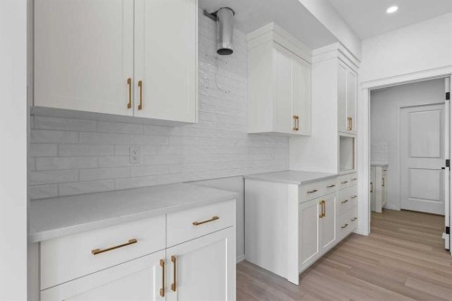 138 Corner Glen Square Ne, Calgary, AB 