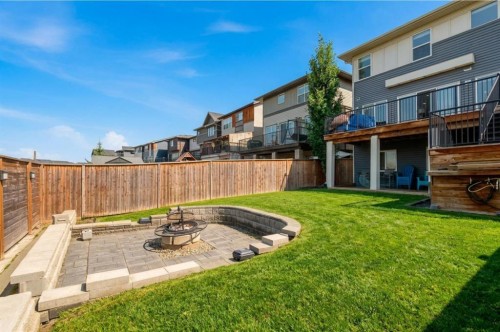 52 Walden Green Se, Calgary, AB 