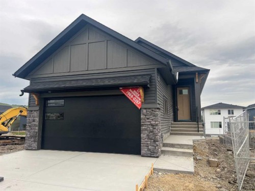 109 Quartz Crescent, Cochrane, AB 