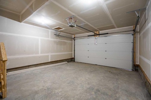 349 Dawson Wharf Road, Chestermere, AB 
