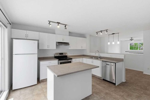 77 Elgin Gardens Se, Calgary, AB 