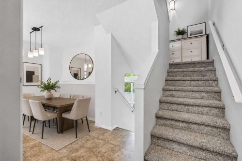 77 Elgin Gardens Se, Calgary, AB 