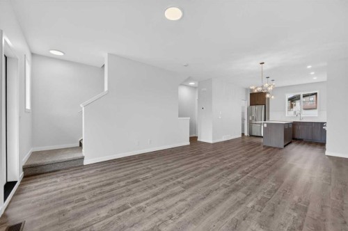 8 Hotchkiss Parade Se, Calgary, AB 