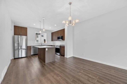 8 Hotchkiss Parade Se, Calgary, AB 