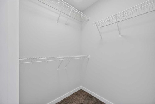 8 Hotchkiss Parade Se, Calgary, AB 