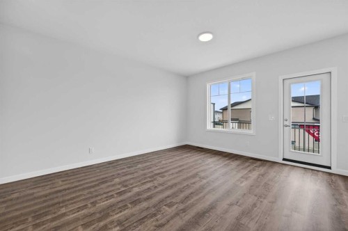 8 Hotchkiss Parade Se, Calgary, AB 