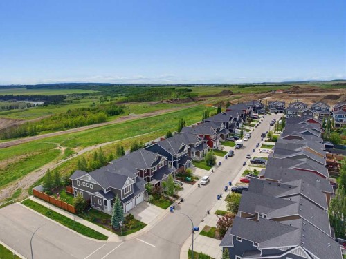 590 River Heights Crescent, Cochrane, AB 
