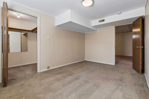 1306 87 Avenue Sw, Calgary, AB 