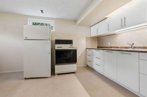 1306 87 Avenue Sw, Calgary, AB 