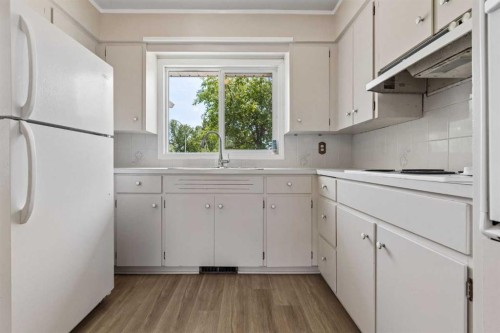 1306 87 Avenue Sw, Calgary, AB 