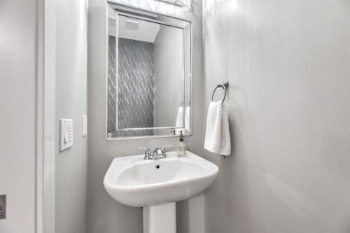 31 Mahogany Way Se, Calgary, AB 