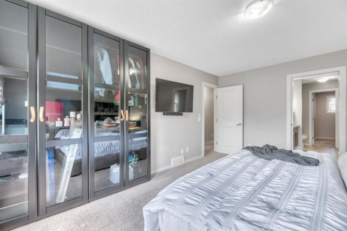 31 Mahogany Way Se, Calgary, AB 