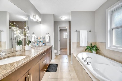 31 Mahogany Way Se, Calgary, AB 