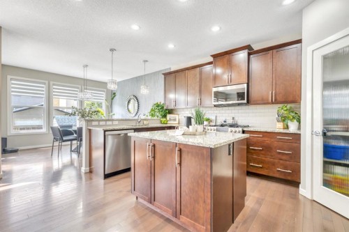 31 Mahogany Way Se, Calgary, AB 