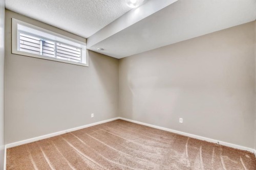 31 Mahogany Way Se, Calgary, AB 