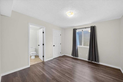 202-6148 Bowness Road Nw, Calgary, AB - Indoor Photo Showing Other Room