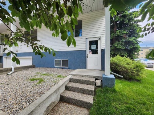 202-6148 Bowness Road Nw, Calgary, AB - Outdoor