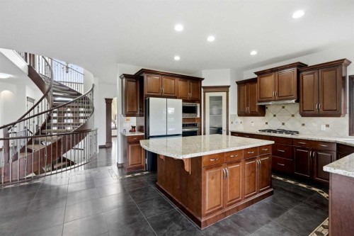 236 Parkmere Court, Chestermere, AB 