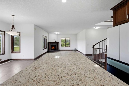 236 Parkmere Court, Chestermere, AB 