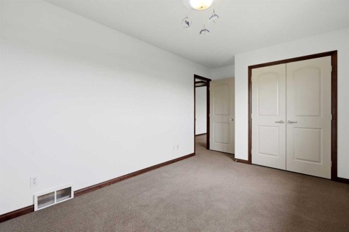 236 Parkmere Court, Chestermere, AB 